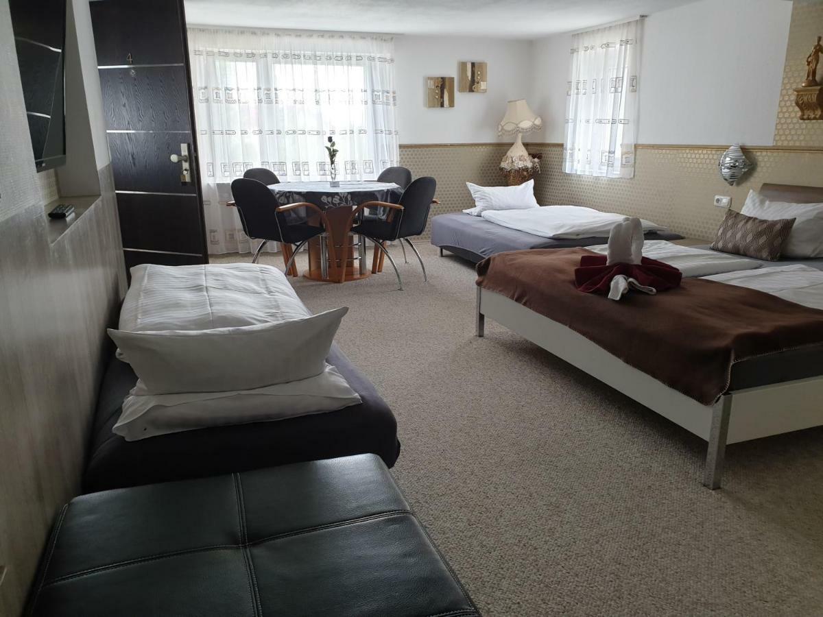 T&K Appartements باد هومبرغ فور دير هوه المظهر الخارجي الصورة
